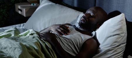 Schlafen-nach-Haartransplantation-2000x750